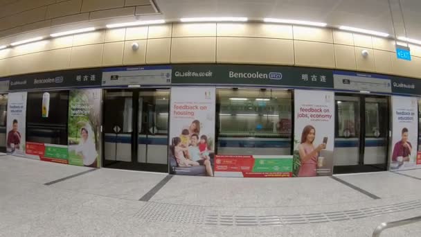 新加坡 2018年4月13日 新加坡地铁站内清晨 — 图库视频影像