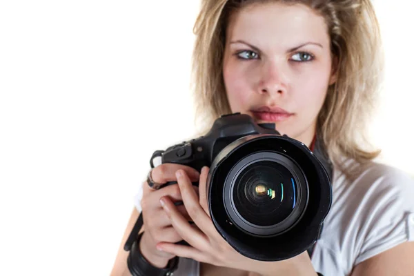 Mulher Segurando Uma Câmera Dslr Fundo Branco — Fotografia de Stock