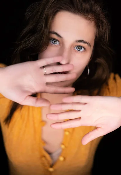 Fear Beautiful Young Woman Posing Black Background — Stok Foto