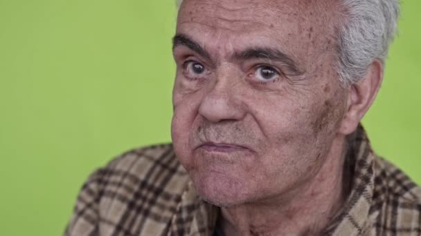 Γηραιότερος Ηλικιωμένος Άνθρωπος Τρώει Κλείσιμο Αργή Κίνηση Βίντεο — Αρχείο Βίντεο