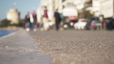 Gidiş-geliş, şehirde yürüyen Insanlar, Slow Motion