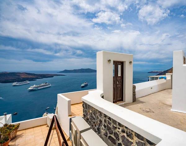 Vista panorâmico e ruas do console de Santorini em Greece, tiro mim — Fotografia de Stock