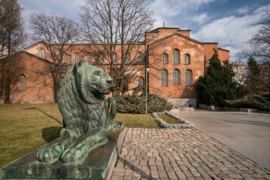 Sofya 'daki Aslan ve Aziz Sophia Kilisesi, Bulgaristan' ın başkenti.