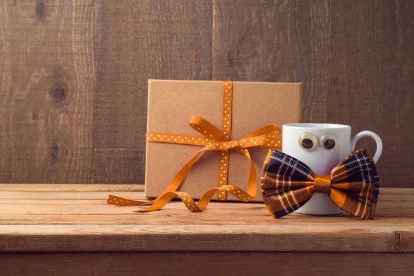 Happy Fathers Day Concept Coffee Cup Bow Tie Gift Box — Stock Photo, Image