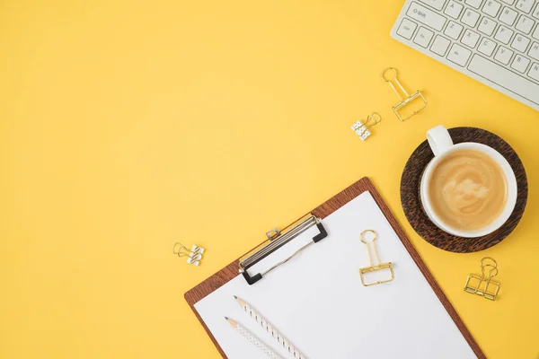 Escritório Mesa Escritório Casa Fundo Com Xícara Café Teclado Computador — Fotografia de Stock