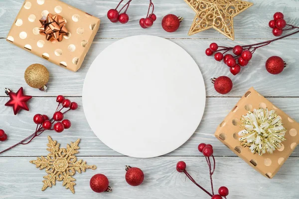 Fundo Férias Natal Com Caixas Presente Decorações Mesa Madeira Vista — Fotografia de Stock