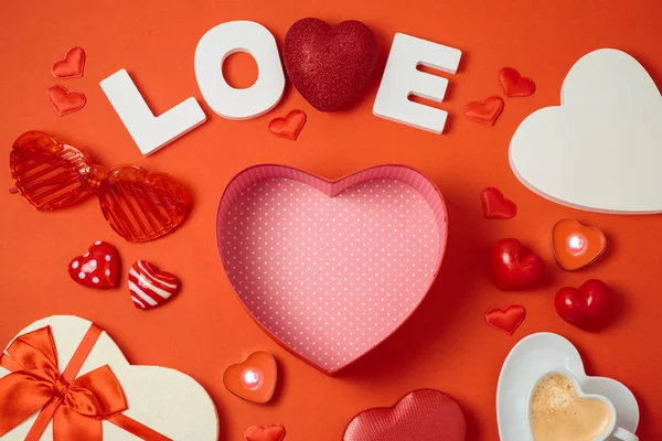 Fond Saint Valentin Avec Des Formes Coeur Tasse Café Boîte — Photo