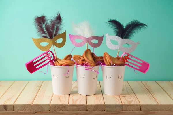 Jewish Holiday Purim Background Paper Cup Carnival Mask Noisemaker Hamantaschen — Stock Photo, Image