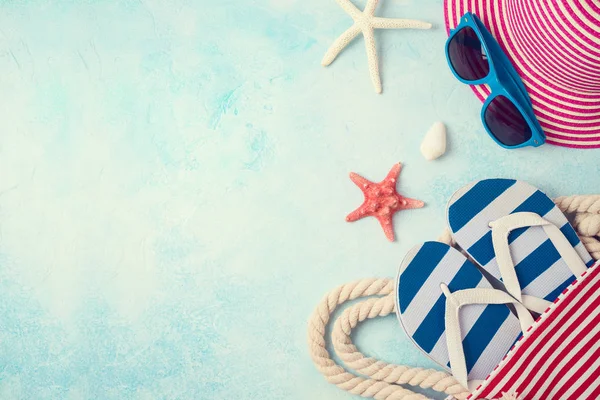 Sommerurlaub Urlaub Hintergrund mit Strand-Accessoires. — Stockfoto