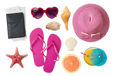 Plaj ve seyahat aksesuarları ile yaz tatili tatil konsepti