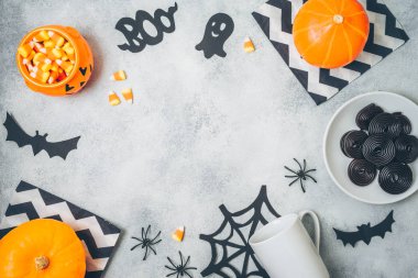 Kabak ve şeker mısır ile Halloween tatil arka plan . Üst vi