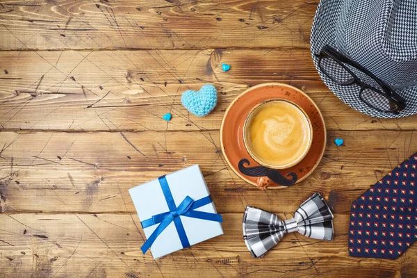 Happy Vathers Day Konzept Mit Kaffeetasse Schnurrbart Hut Krawatte Und — Stockfoto