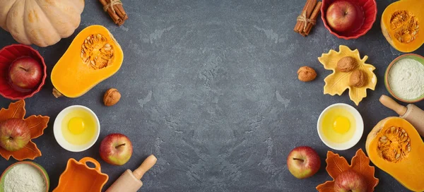 Thanksgiving Dag Koken Bakken Achtergrond Met Appels Pompoentaart Ingrediënten — Stockfoto