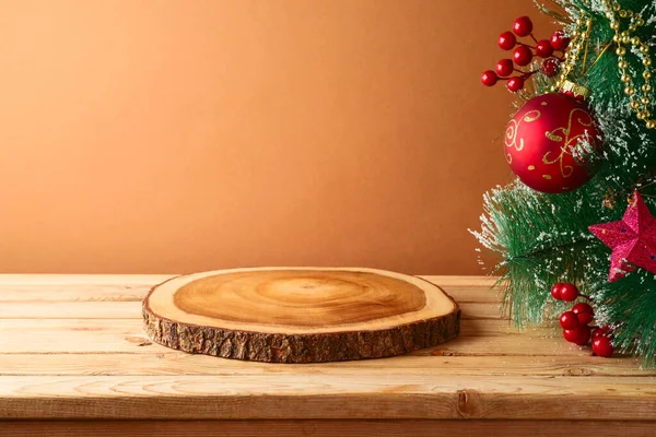 Panneau Bois Vide Sur Table Rustique Avec Sapin Noël Fond — Photo