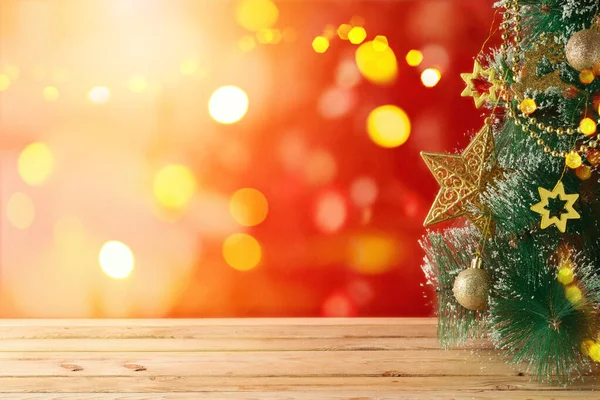 Vánoční Dovolená Pozadí Vánoční Stromeček Prázdný Dřevěný Stůl Přes Slavnostní — Stock fotografie
