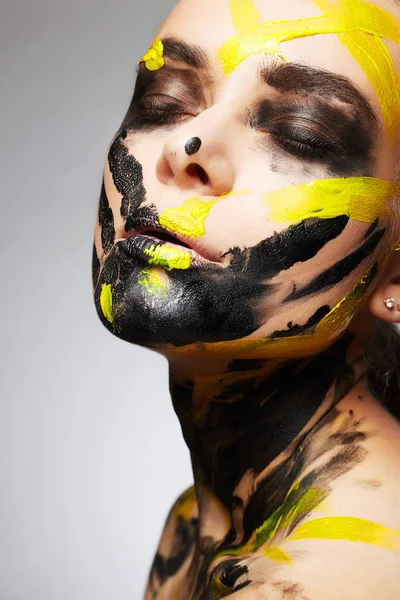 Young Woman Yellow Paint Liquid Paint Flowing Beautiful Face Body