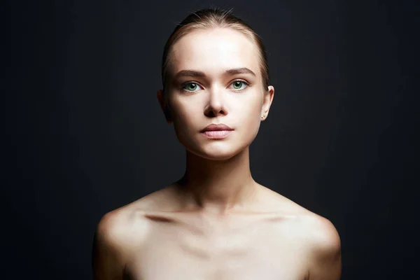 Hermoso Retrato Chica Belleza Mujer Joven Con Maquillaje Desnudo — Foto de Stock