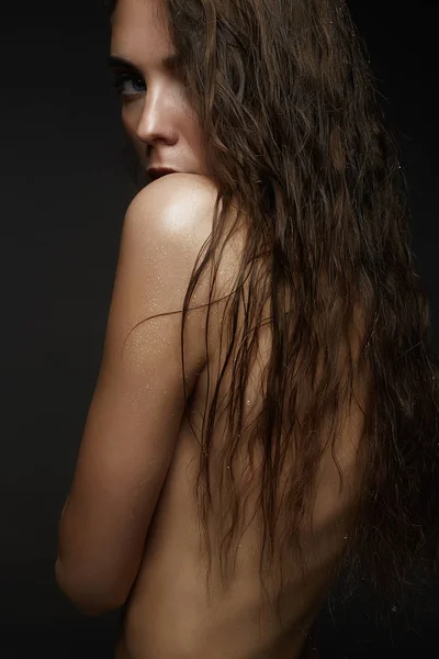 Elképesztő Nedves Meztelen Szexi Gyönyörű Fiatal Nedves Test Haj Szépség — Stock Fotó