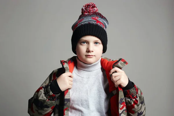 Portret Van Modieuze Jongen Winter Bovenkleding Kind Van Mode Kind — Stockfoto