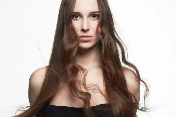 Langes Haar schönes Mädchen. Haarpflege — Stockfoto