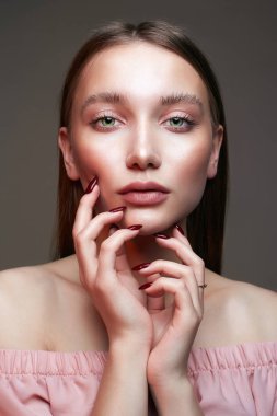 güzel makyaj ile şehvetli inanılmaz kız