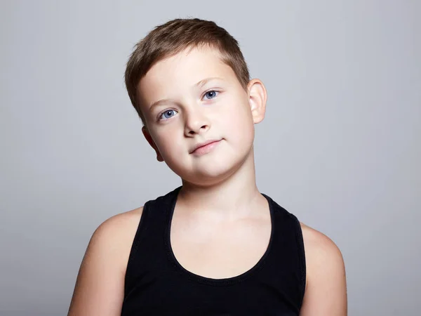 Portrait of Child. Funny Little Boy with blue eyes. — Stok fotoğraf