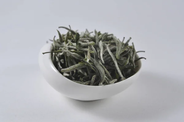Chinesischer Grüner Tee Teegeschirr Trockenes Teeblatt Produktfoto Von Chinesischem Tee — Stockfoto