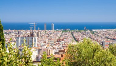 En iyi manzarasına pitoresk Barcelona cityscape güneşli gün, Catalonia, İspanya