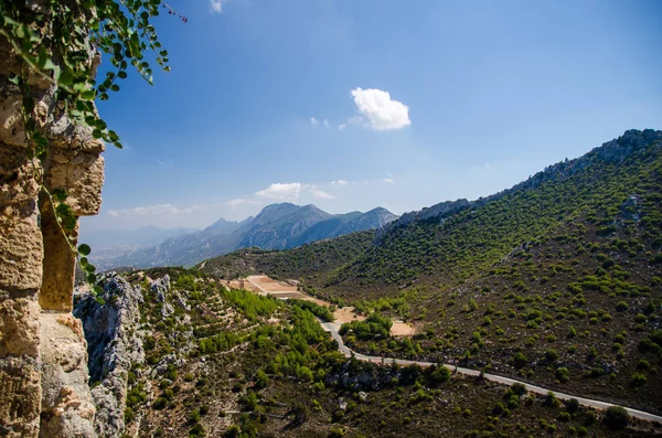 Vista Las Montañas Kyrenia Girne Ciudad Desde Castillo Medieval Saint — Foto de Stock