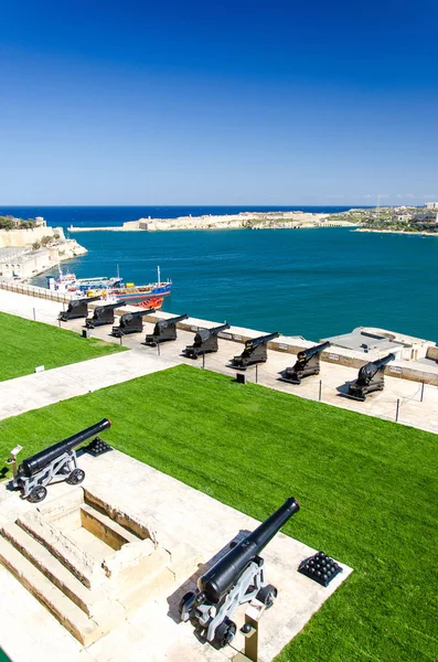 Saudação Bateria Canhões Fort Lascaris Angelo Vittoriosa Superior Barrakka Jardins — Fotografia de Stock