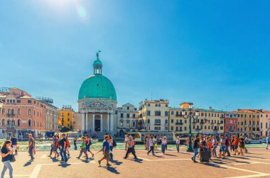 İtalya, Venedik 'te Büyük Kanal su geçidi