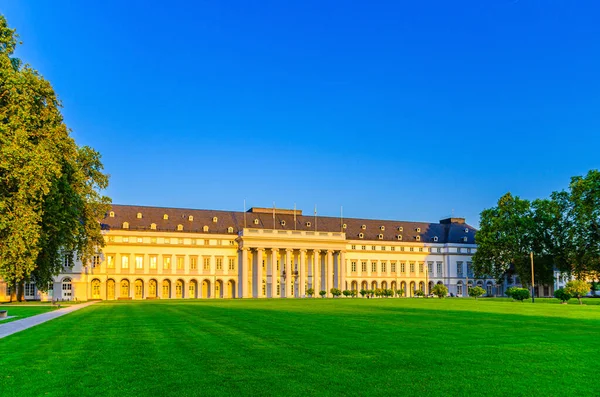 Koblenz Germany August 2019 Electoral Palace Schloss Building Schlossvorplatz Green — Stock Photo, Image