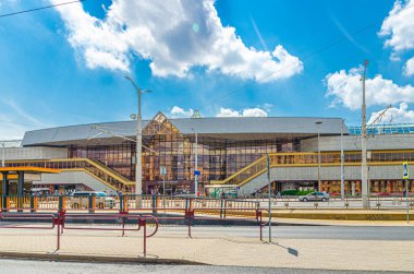 Minsk-Pasazyrski tren istasyonu modern bina