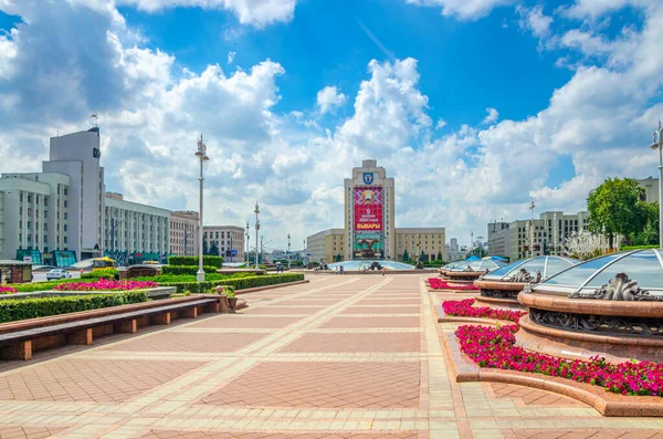 Plac Niepodległości w Mińsku — Zdjęcie stockowe