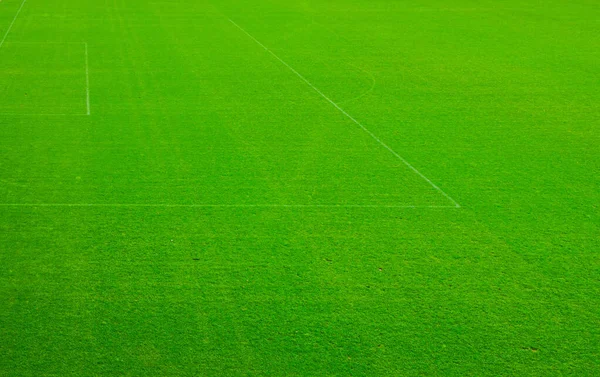 Vista aérea superior do campo de futebol campo de futebol com gramado de grama verde, textura padrão — Fotografia de Stock