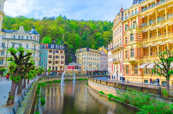 Karlovy Vary Carlsbad historische centrum — Stockfoto