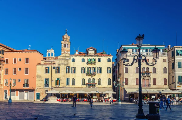 Venetië Italië September 2019 Campo Santo Stefano Plein Met Typische — Stockfoto