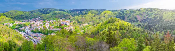 Karlsbad Stadt Luftaufnahme Mit Einer Reihe Von Bunten Gebäuden Und — Stockfoto