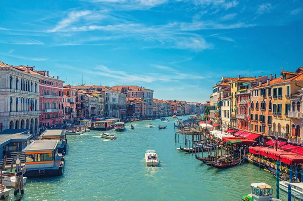 Venice Cityscape Grand Canal Waterway View Rialto Bridge Gondolas Boats — Stock Photo, Image