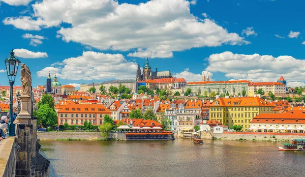 Panorama Der Prager Altstadt Mit Prager Burg Veitsdom Stadtteil Hradcany — Stockfoto