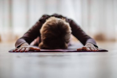 Kafkas kadın pratik yoga stüdyosu