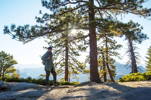 Hiker Visit Yosemite National Park California — Stock Photo, Image
