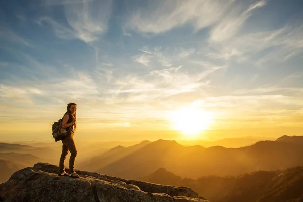 Hiker Meets Sunset Moro Rock Sequoia National Park California Usa — Stock Photo, Image