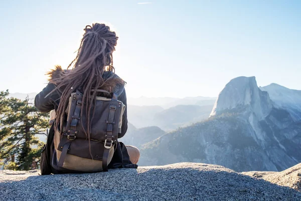 Wandelaar Bezoek Yosemite Nationaalpark Californië — Stockfoto