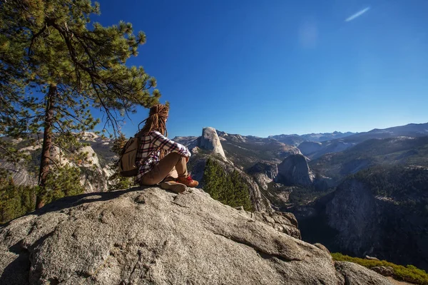 Wanderer Besuchen Yosemite Nationalpark Kalifornien — Stockfoto