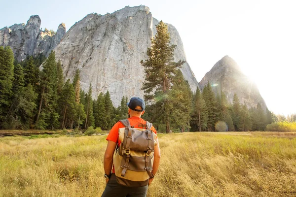 Visita Excursionista Parque Nacional Yosemite California — Foto de Stock