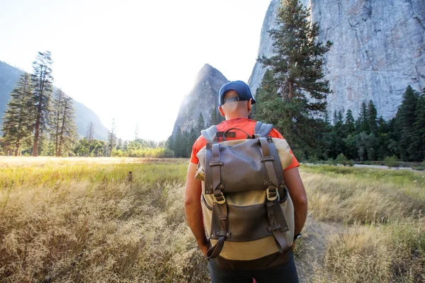 Visita Excursionista Parque Nacional Yosemite California — Foto de Stock