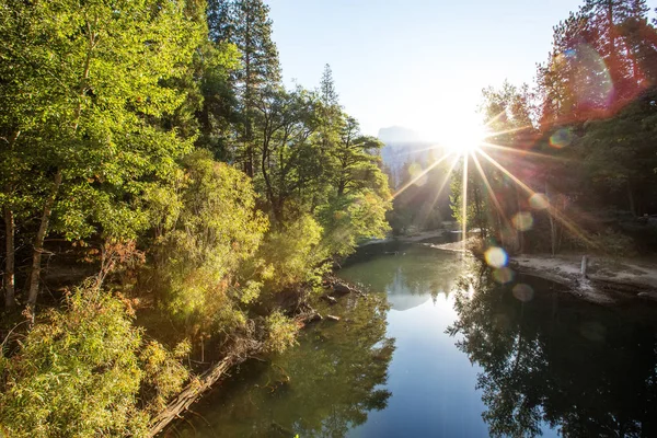 Spektakuläre Aussicht Auf Den Yosemite Nationalpark Herbst Kalifornien Usa — Stockfoto