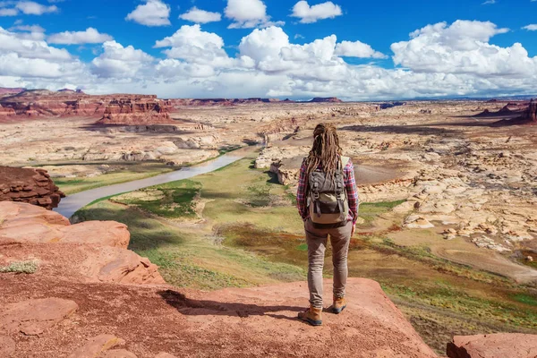 Mulher Viaja Para América Convés Observação Rio Colorado — Fotografia de Stock