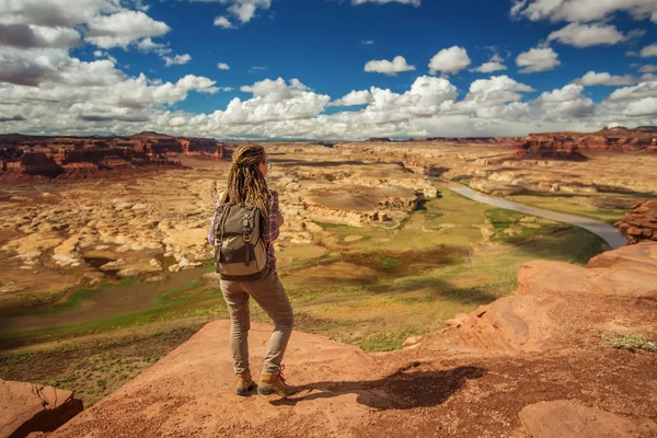 Mujer Viaja América Plataforma Observación Del Río Colorado — Foto de Stock